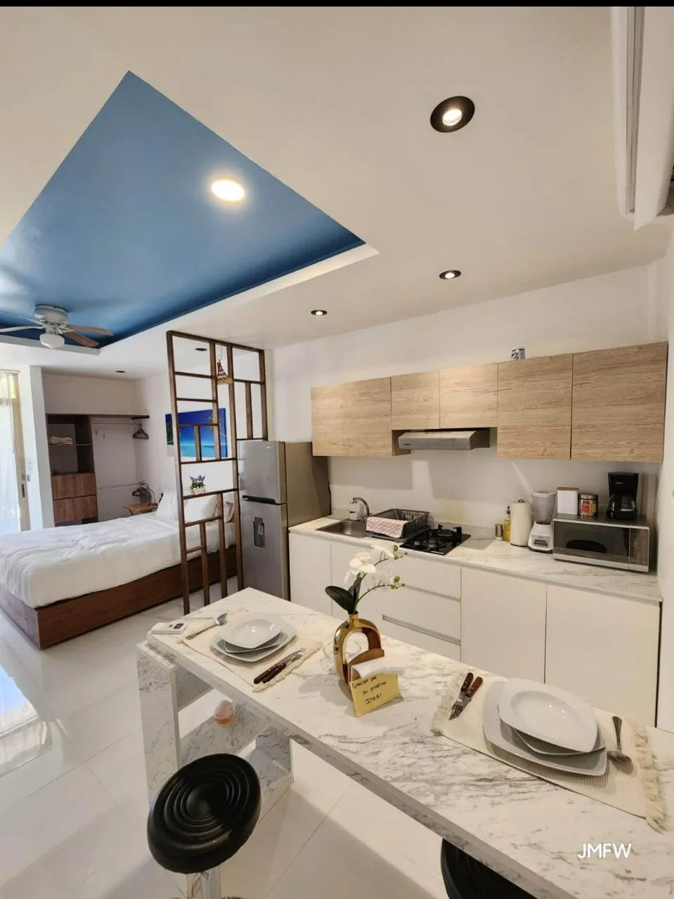 Studio in 9 Calle 104 with Rooftop Pool and Gym