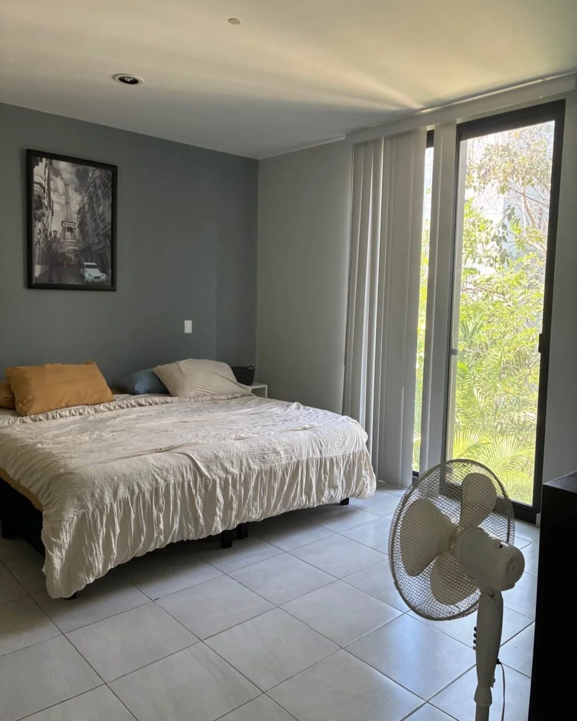 Riviera Towers Apartment for Rent