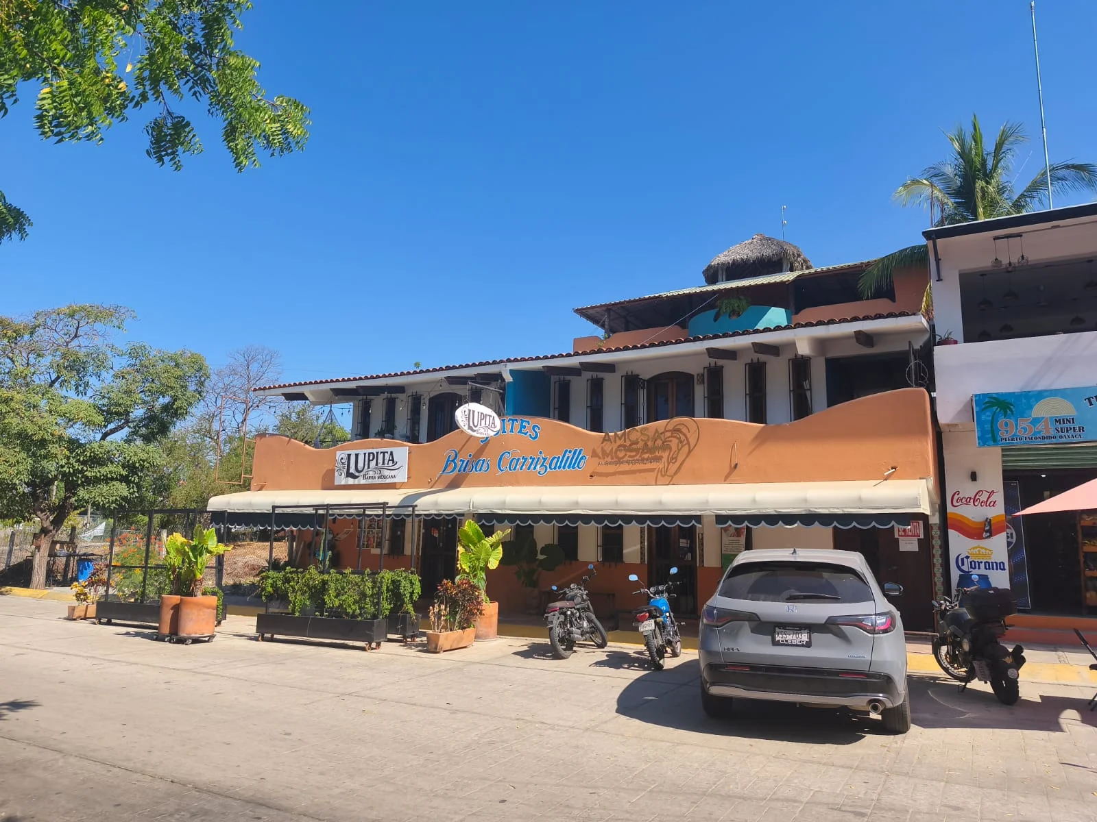 2-Bedroom Apartment with Ocean Views in Mexico