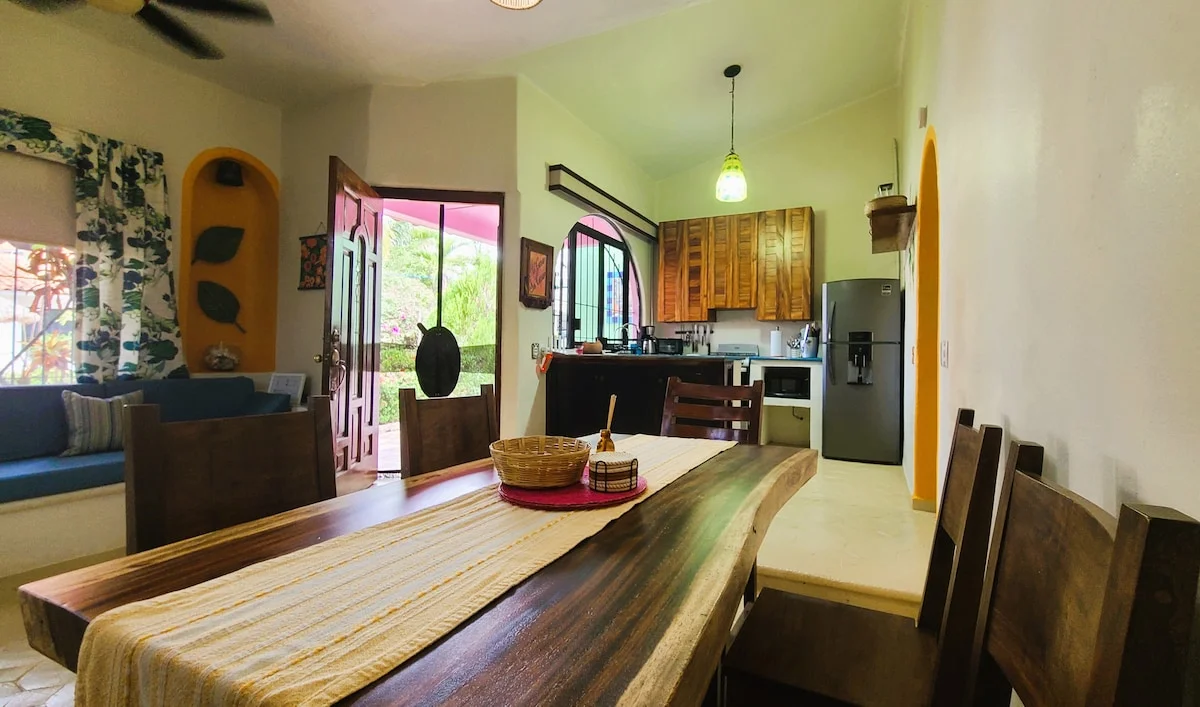 3 Bedroom House Near Playa Manzanillo