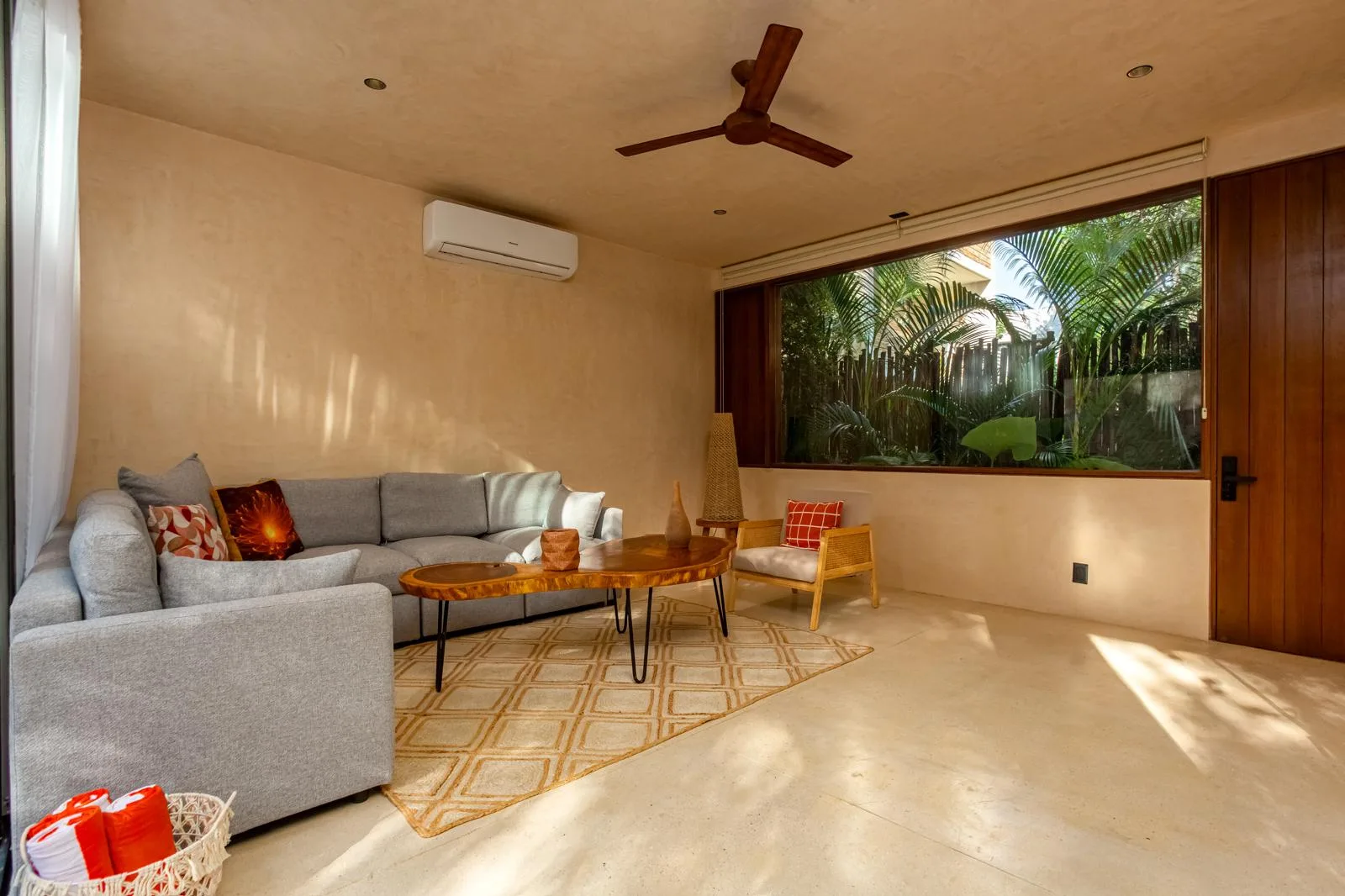House in Amira District