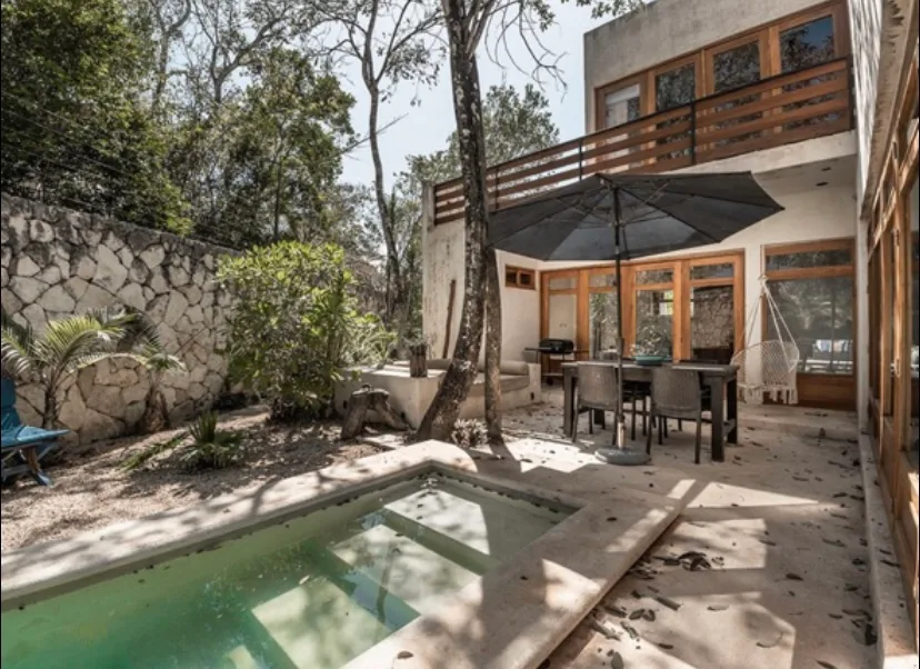 2 Bedroom House in Holistika