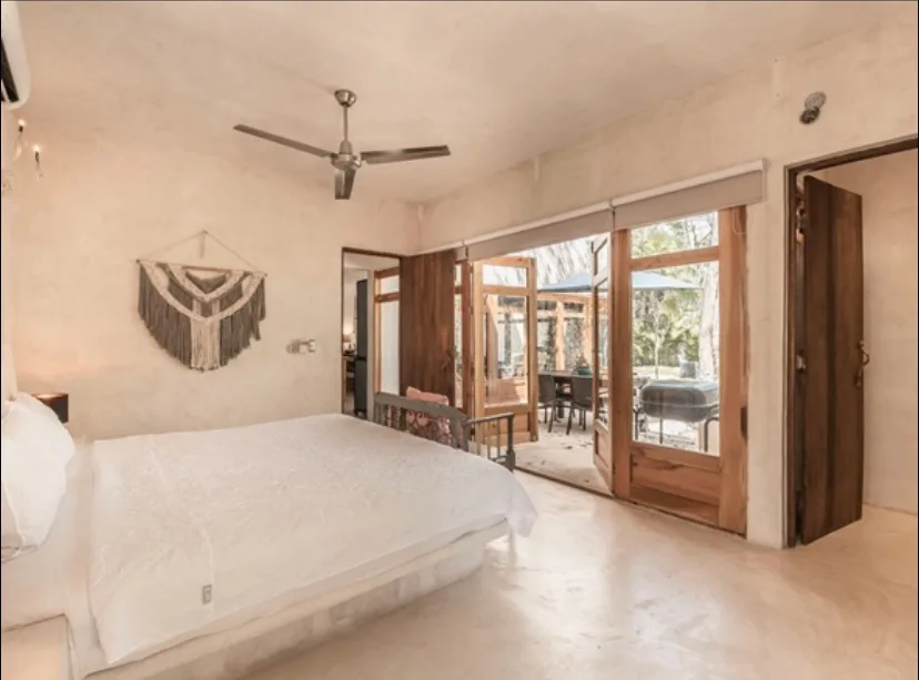 2 Bedroom House in Holistika