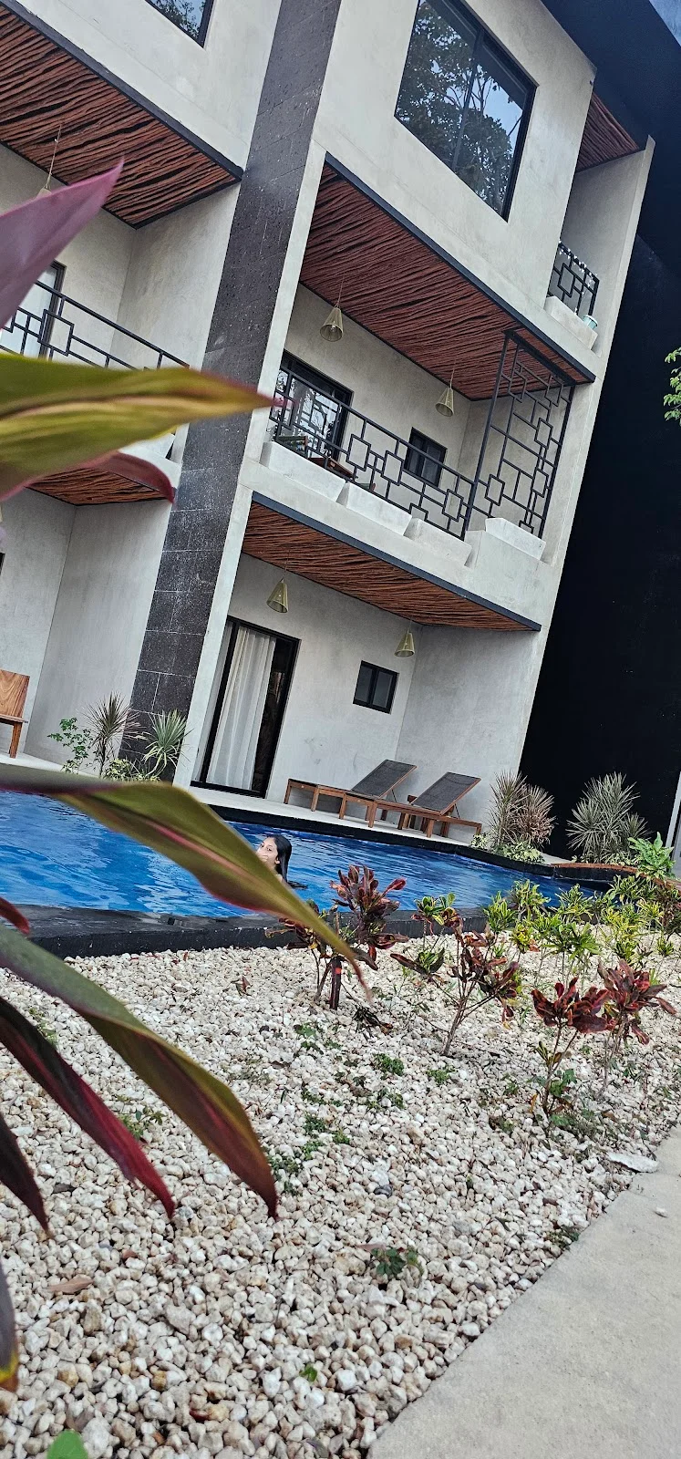 Studio with Pool View & Separate Bedroom – R15