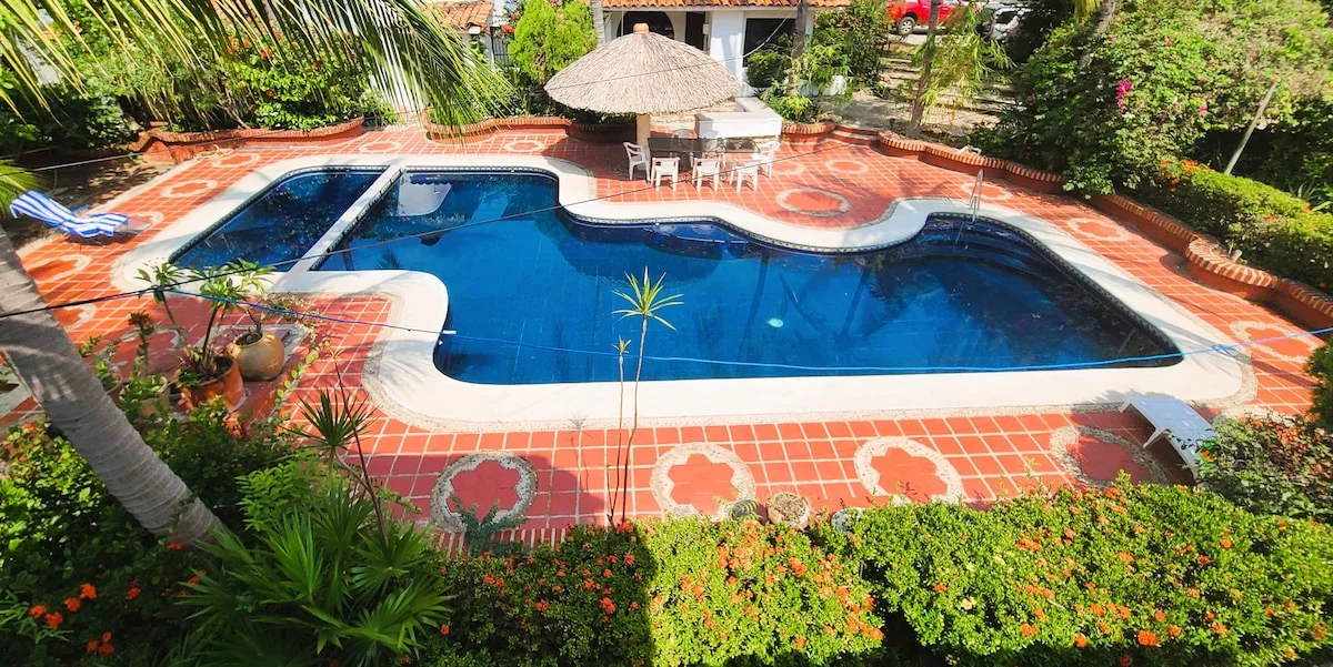 3 Bedroom House Near Playa Manzanillo