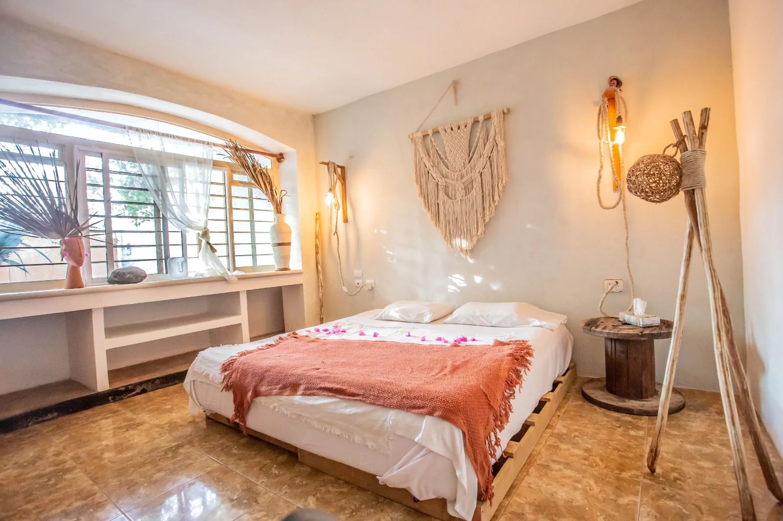 House for Rent in Colosio Near Beach