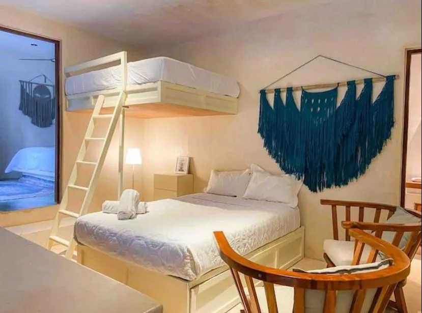 2 Bedroom House in Holistika