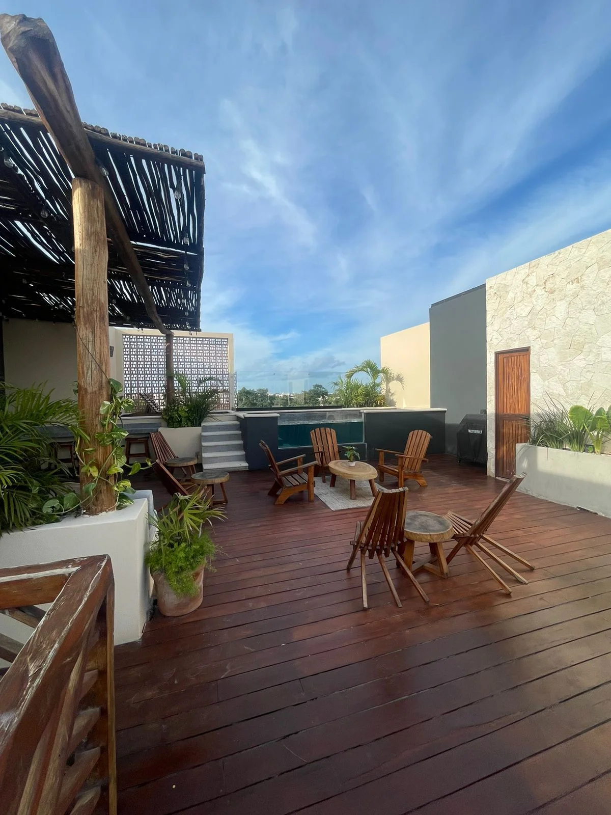 1 Bedroom Apartment for Rent in Mexico with Pools