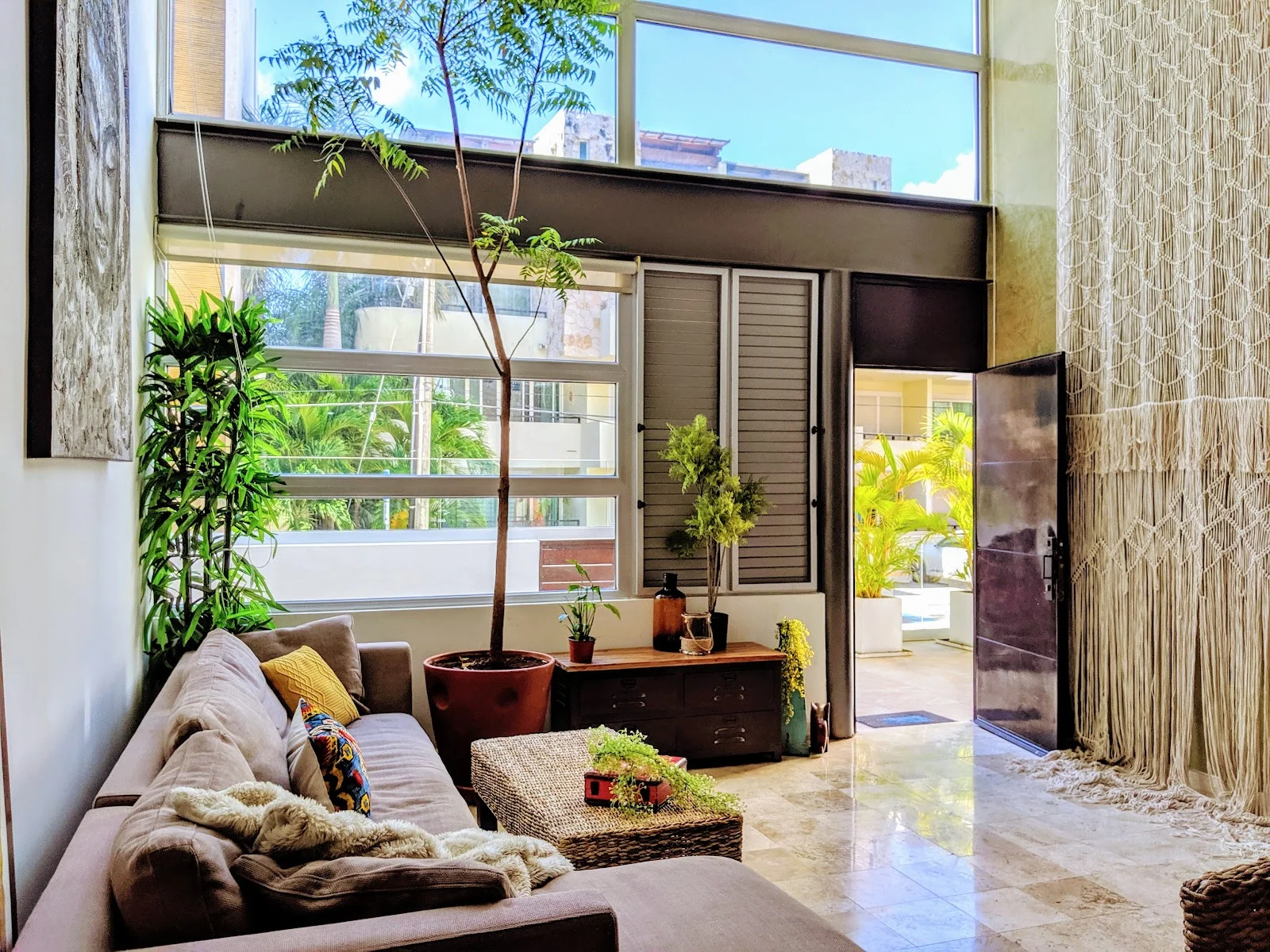 2-Bedroom Loft in Centro – Deva Condominios