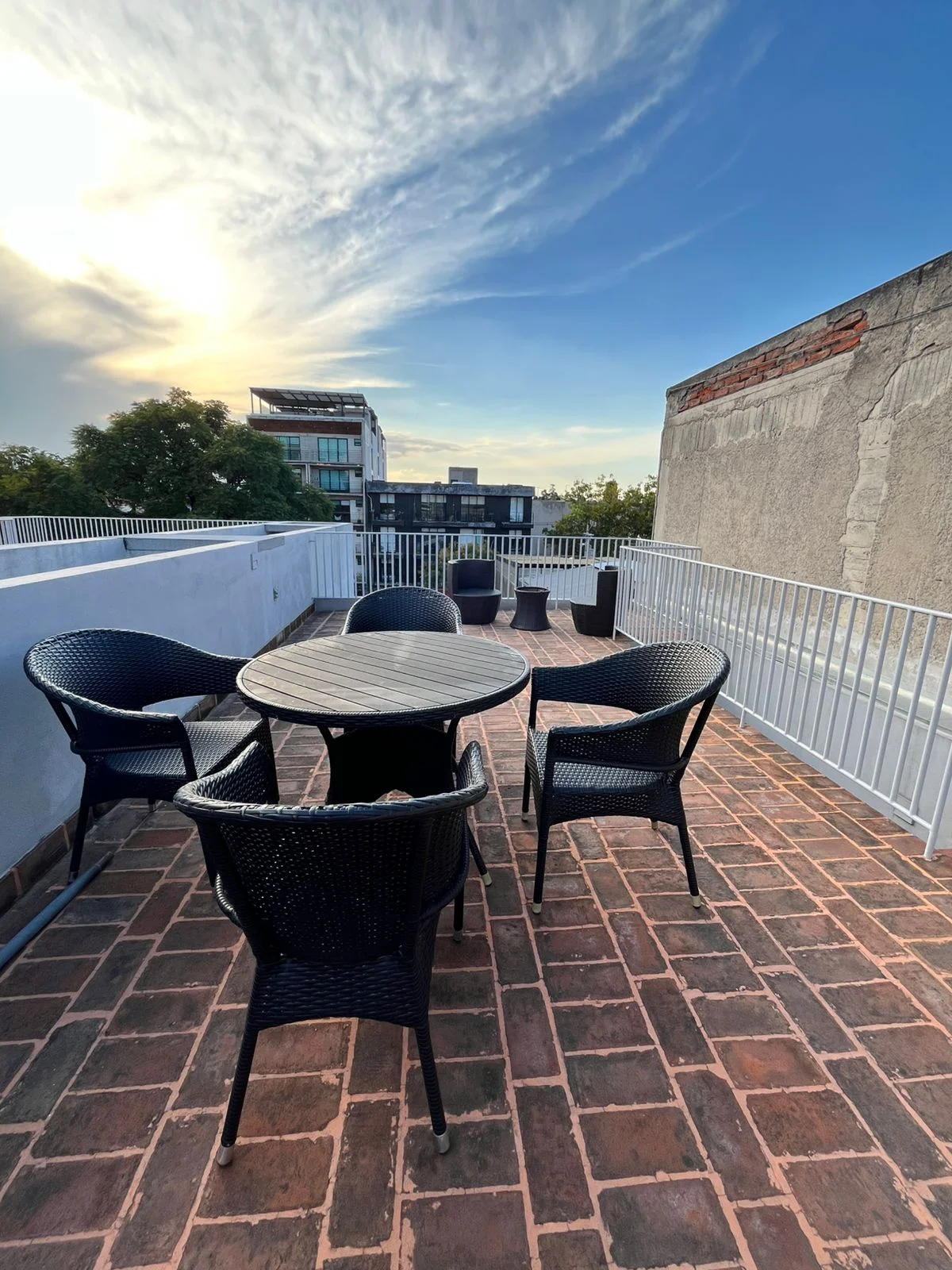 3-Level Penthouse Townhouse in Santa María la Ribera