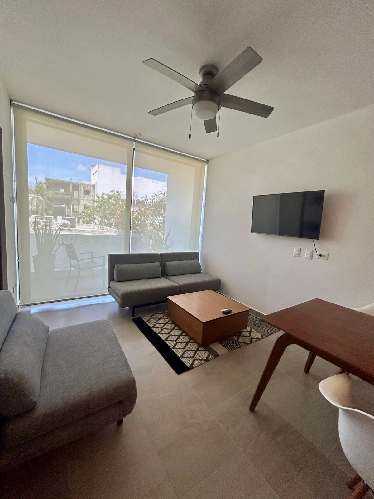 2-Bedroom 2-Bath Condo in Colonia Hollywood