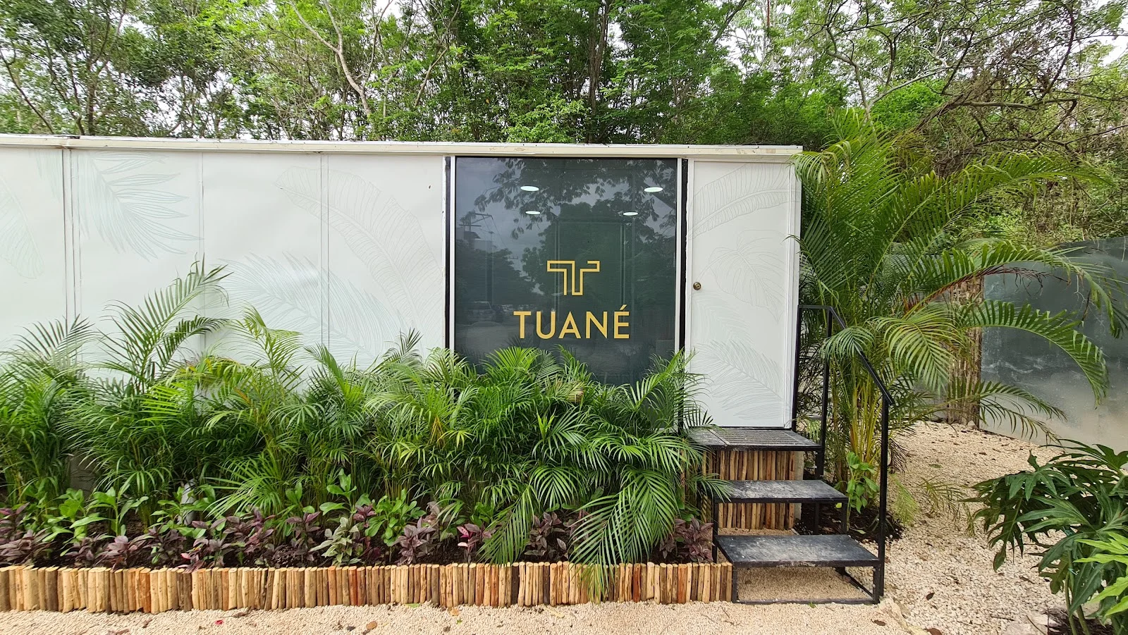 2-Bedroom Ground Floor Apartment in Tuane with Patio