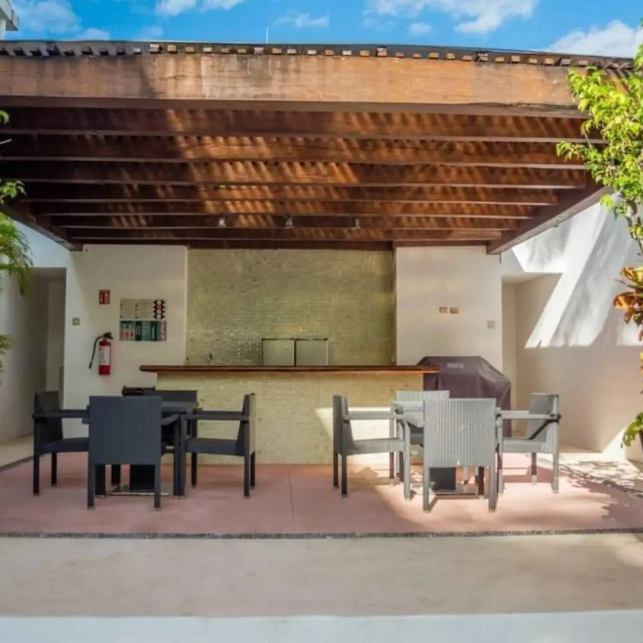 2 Bedroom Apartment in Oasis 12
