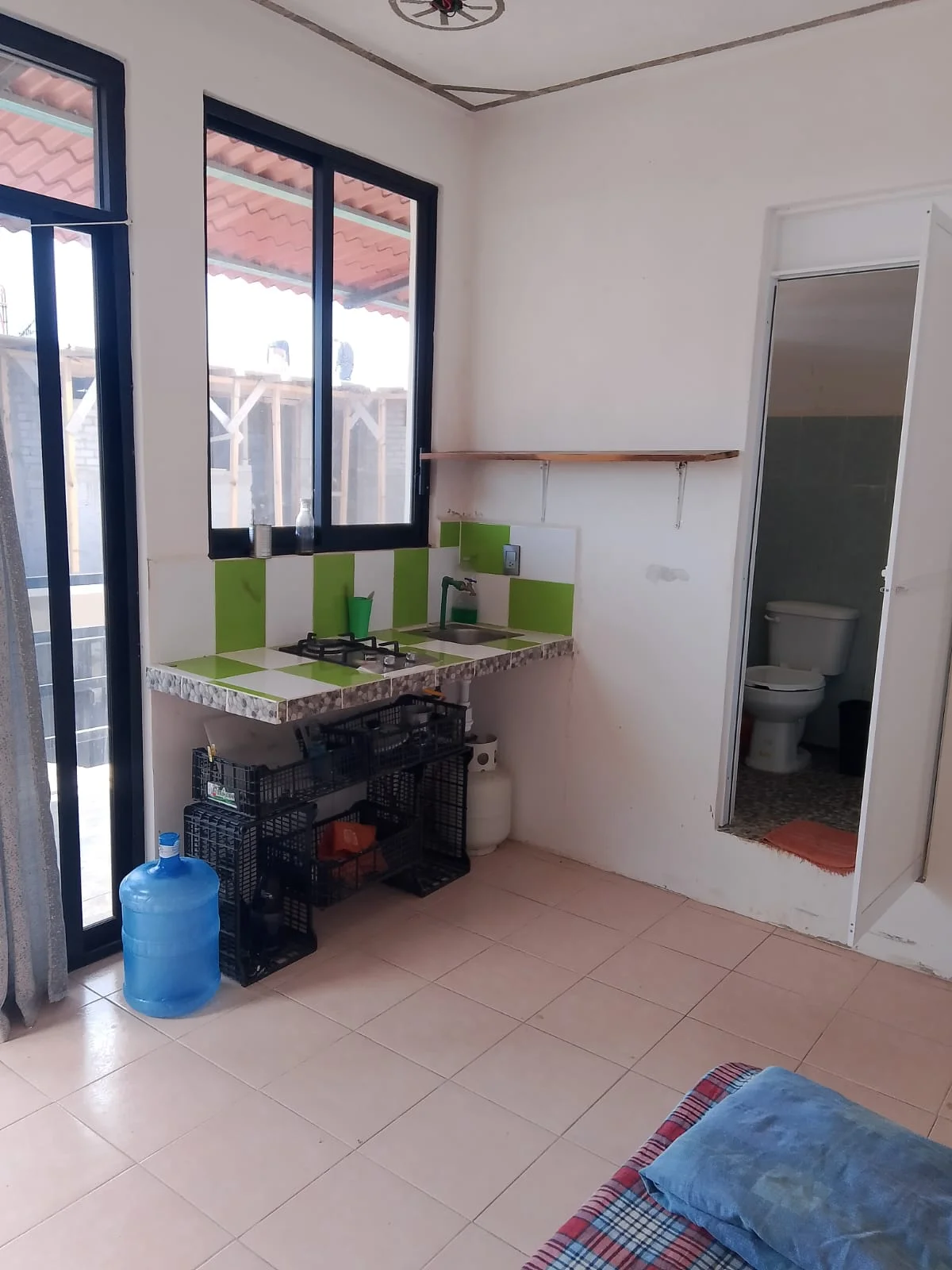 Private Room with Bathroom in La Escondida