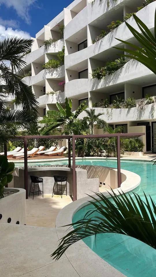 Studio with Terrace & Jacuzzi in Región 15, Tulum