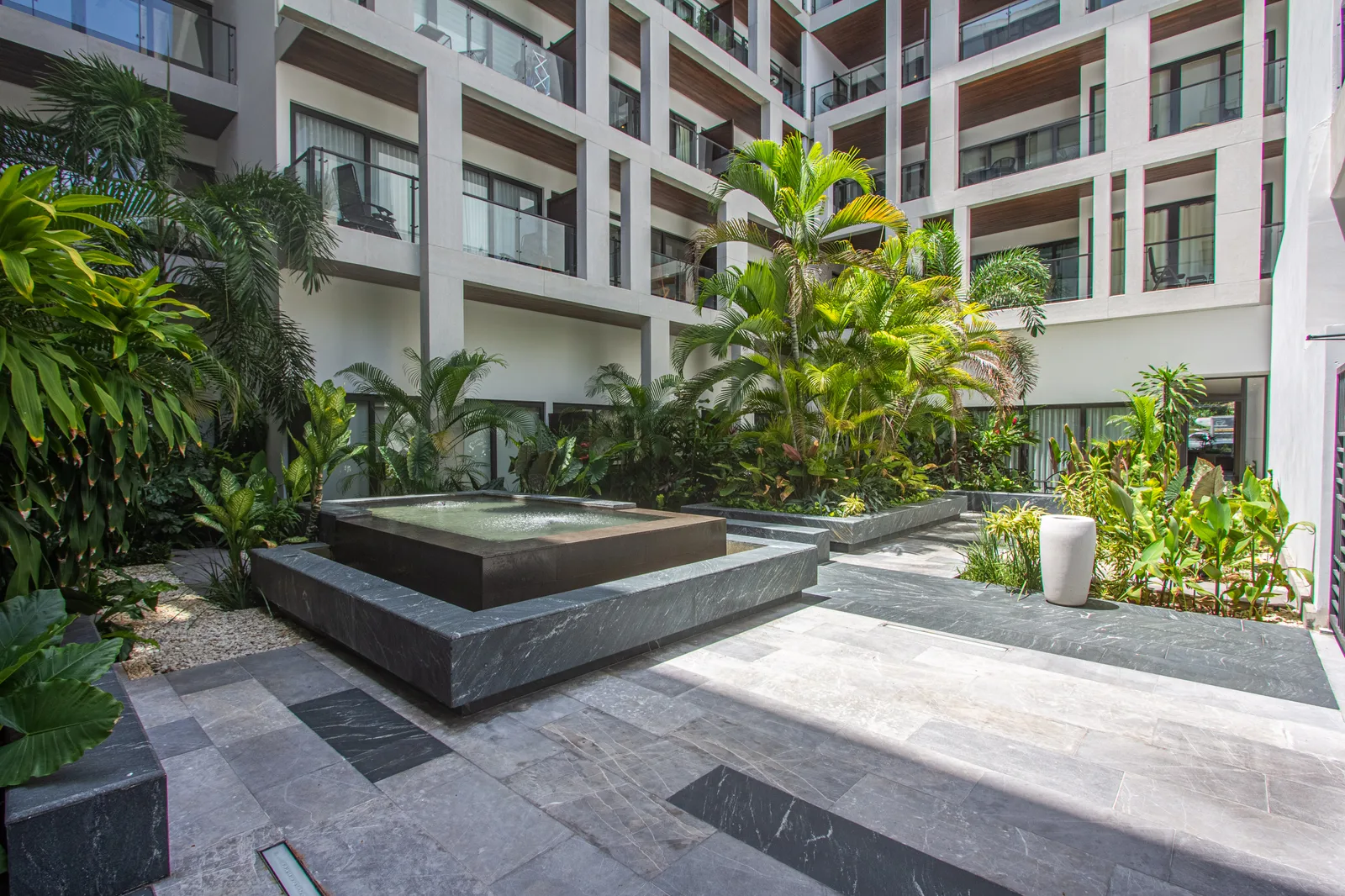 Apartment for Rent in Playacar
