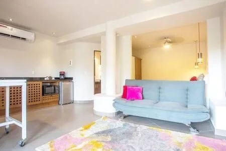 Studio Apartment on Quinta Avenida