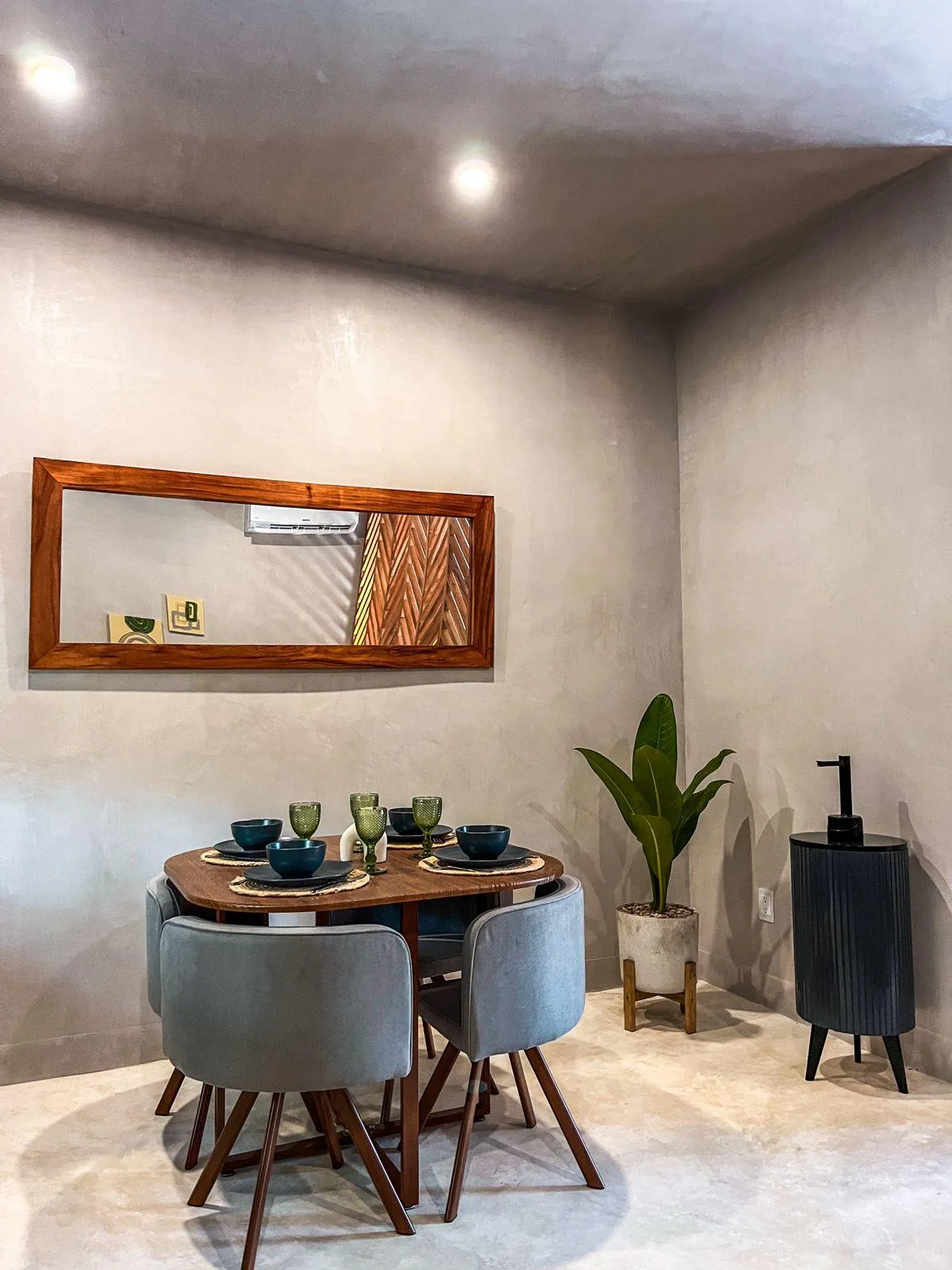 Studio Apartment in Region 15