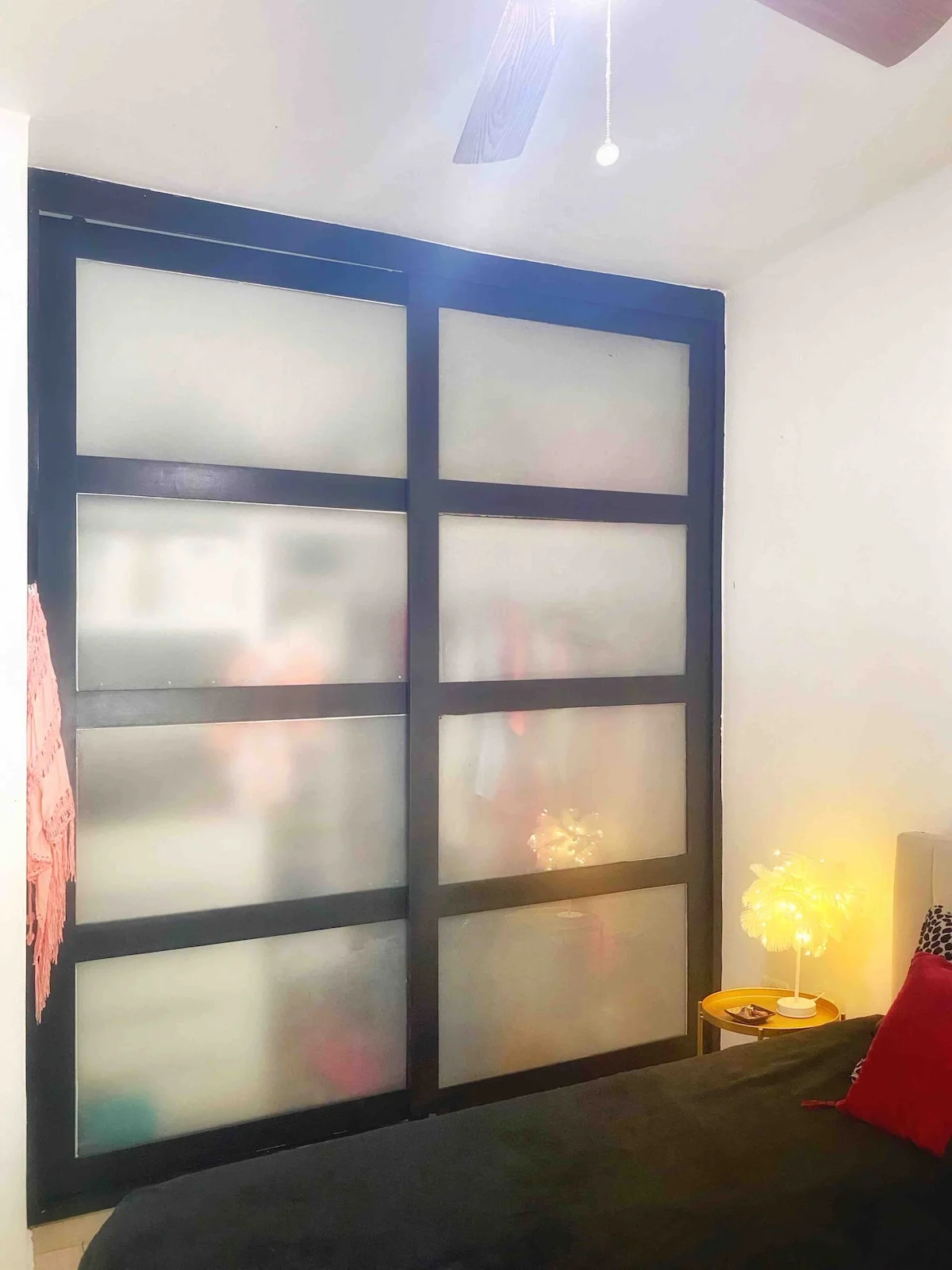 Apartment Available Until December 2nd