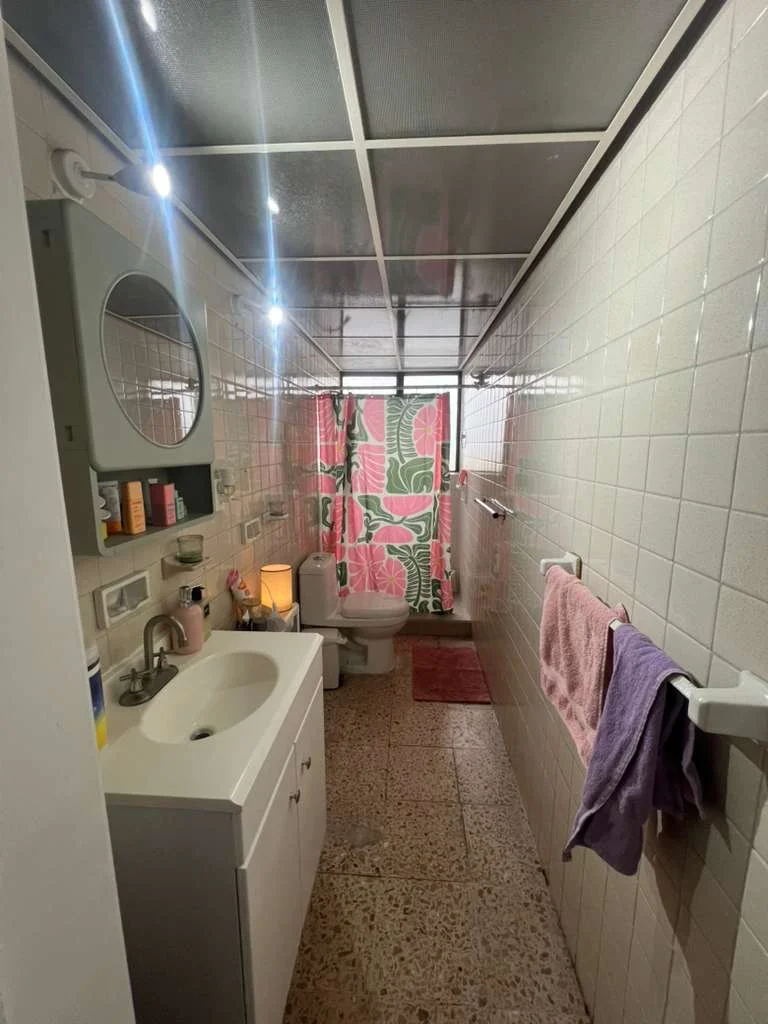 Room in Shared Apartment in Roma Norte, Mexico City