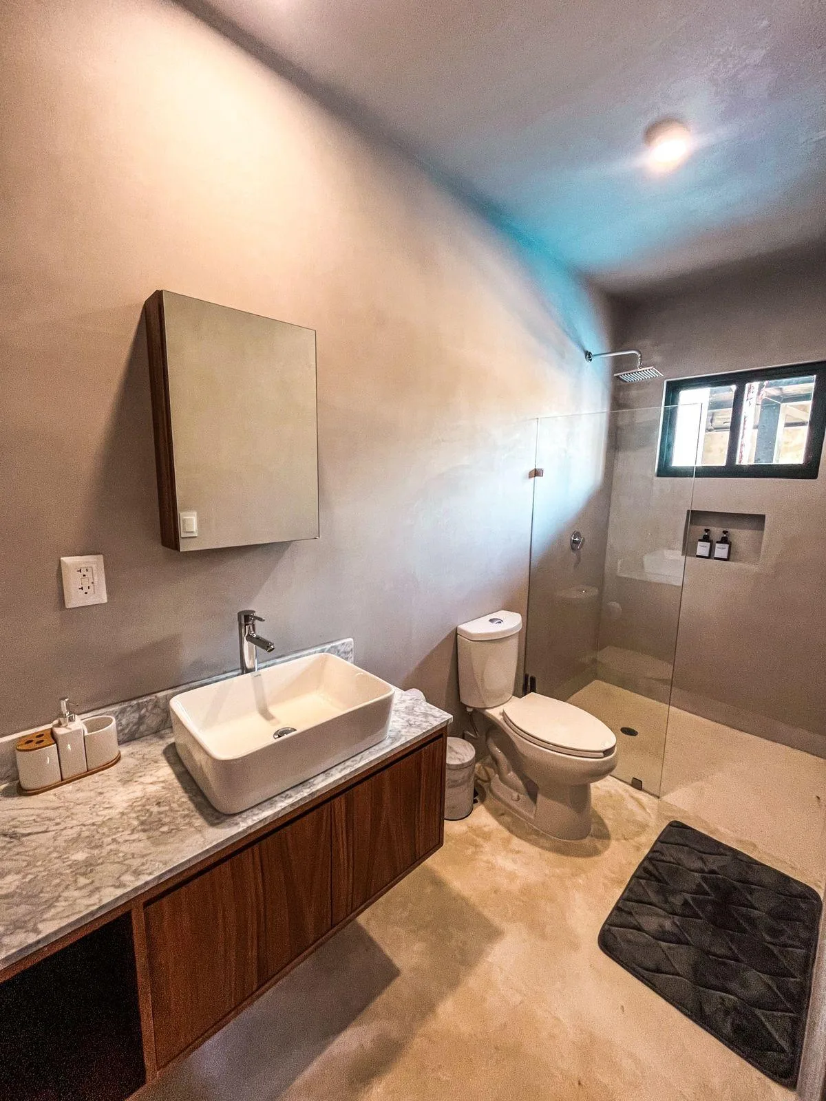 Studio Apartment in Region 15