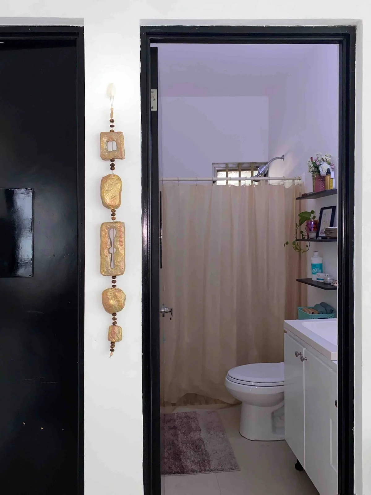 Apartment Available Until December 2nd
