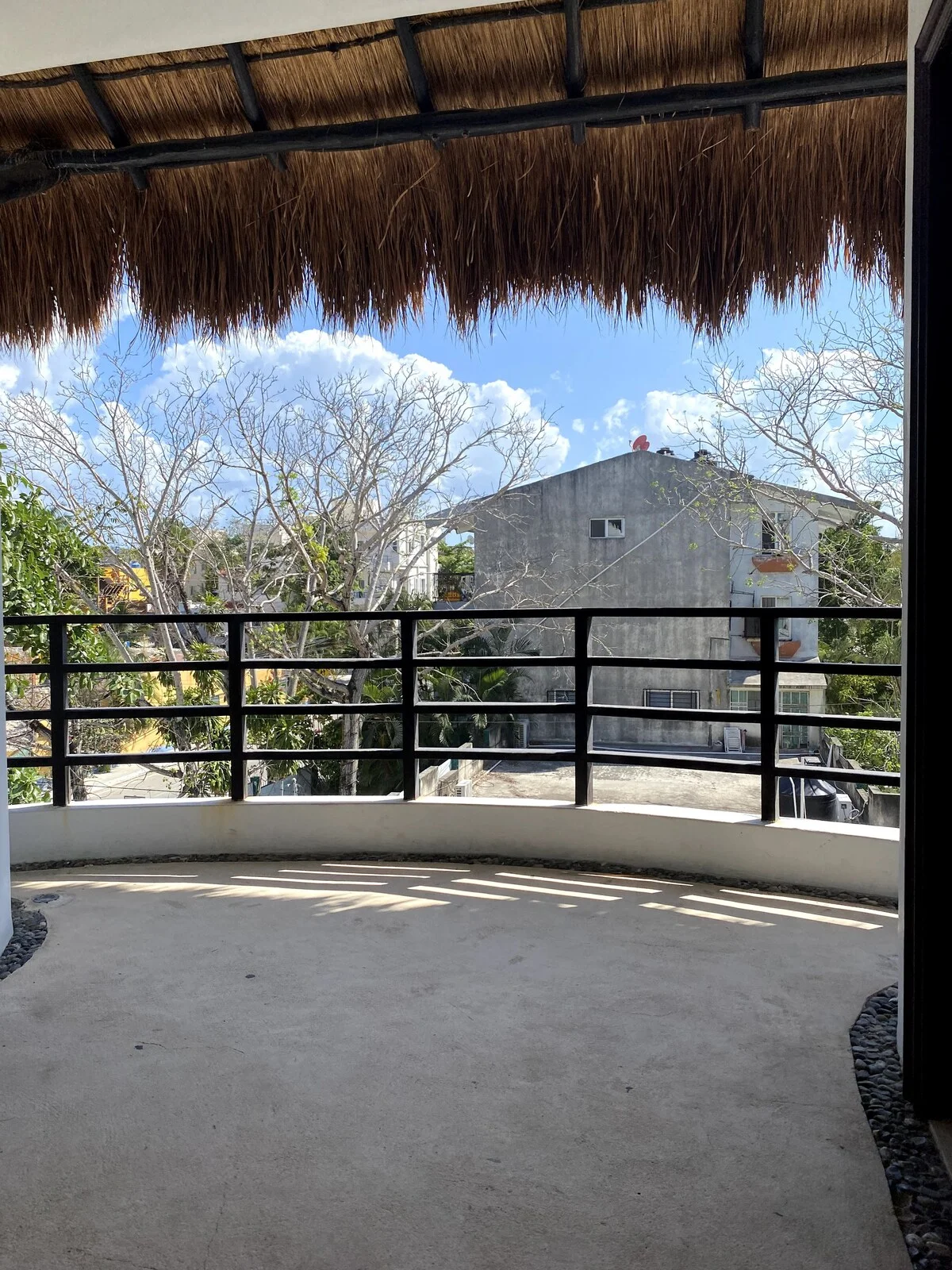 Apartment Available Until December 2nd
