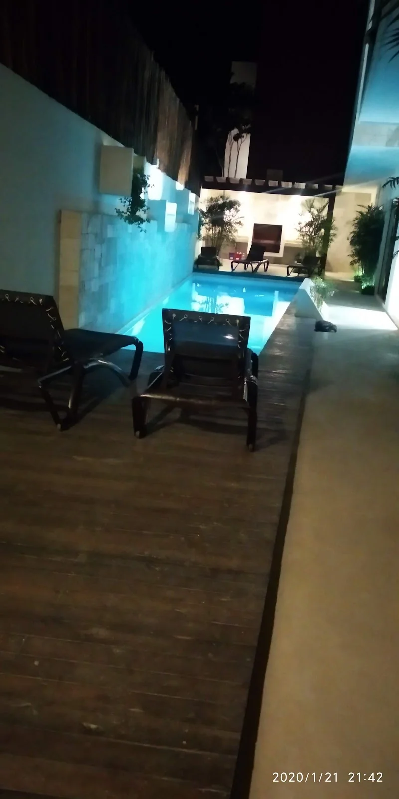 Penthouse for Rent in La Veleta | 2BR with Private Pool