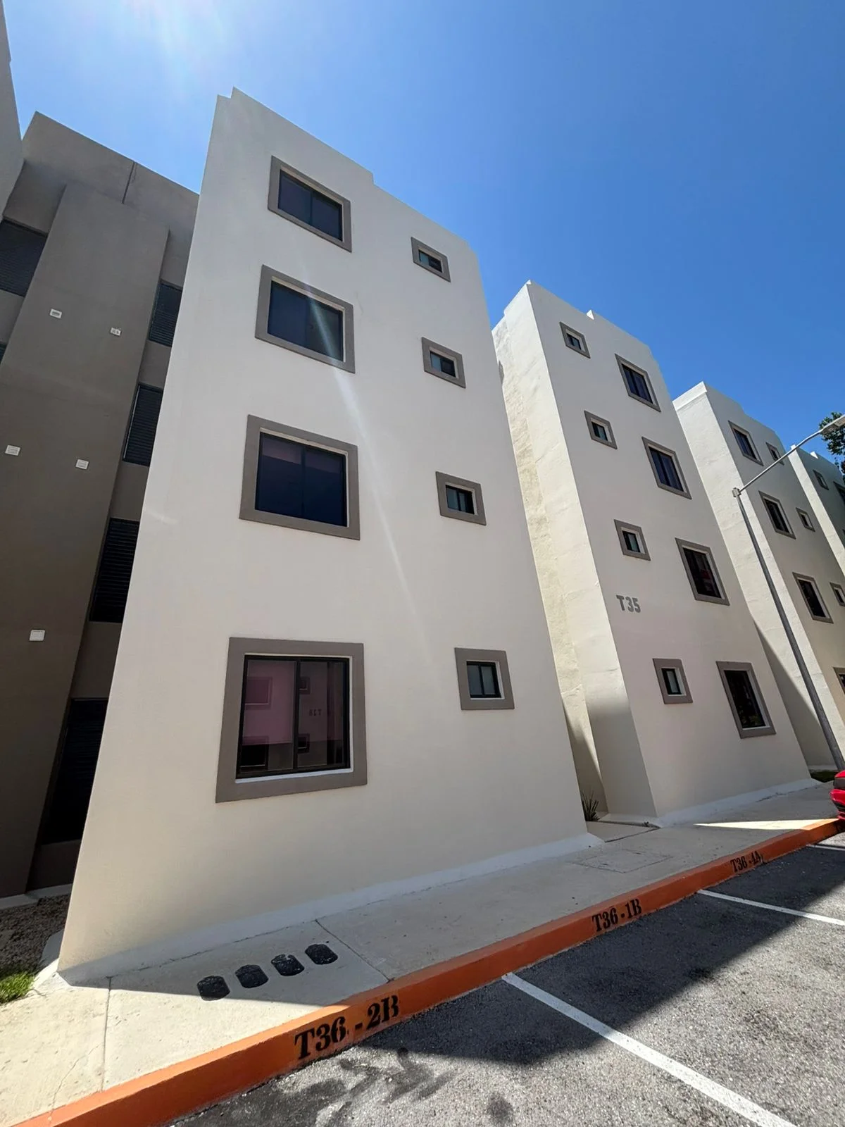 2 Bedroom Apartment for Rent in Playacar