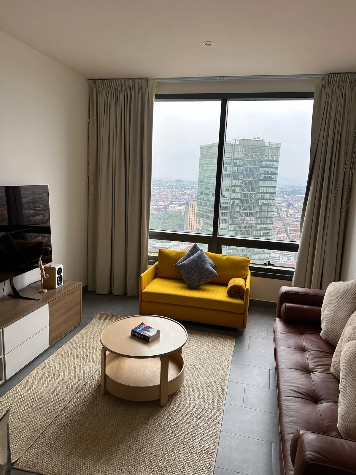 2 Bedroom Apartment in Reforma, Mexico City