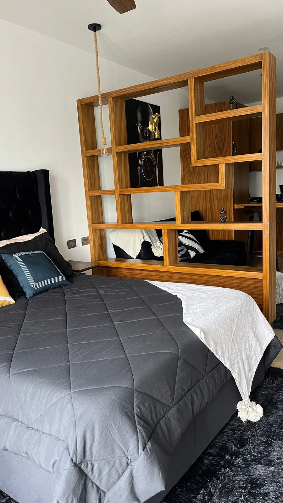 Furnished Studio Apartment for Rent on Av 20