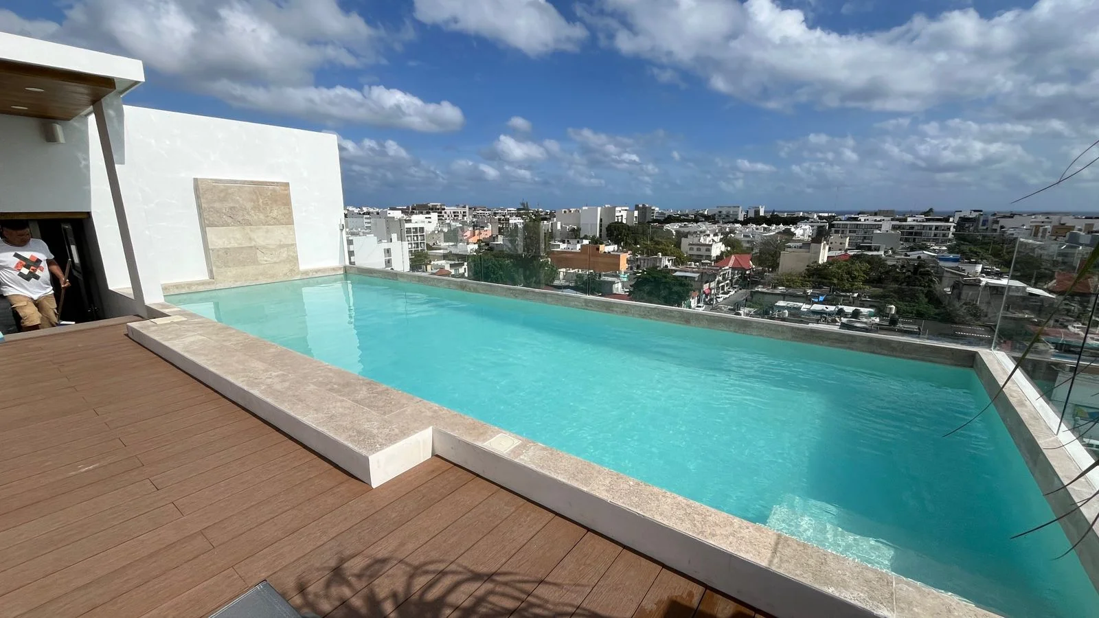 Furnished Studio Apartment for Rent on Av 20