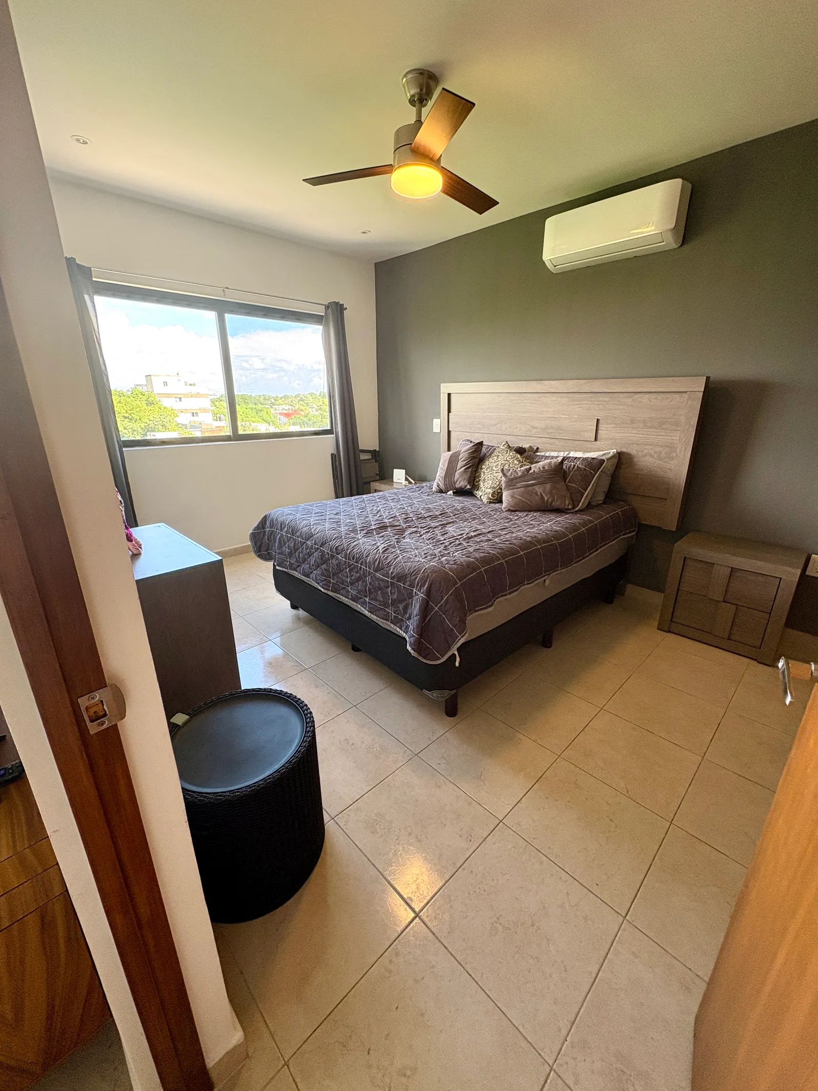 1-Bedroom Apartment in Tranquil Neighborhood