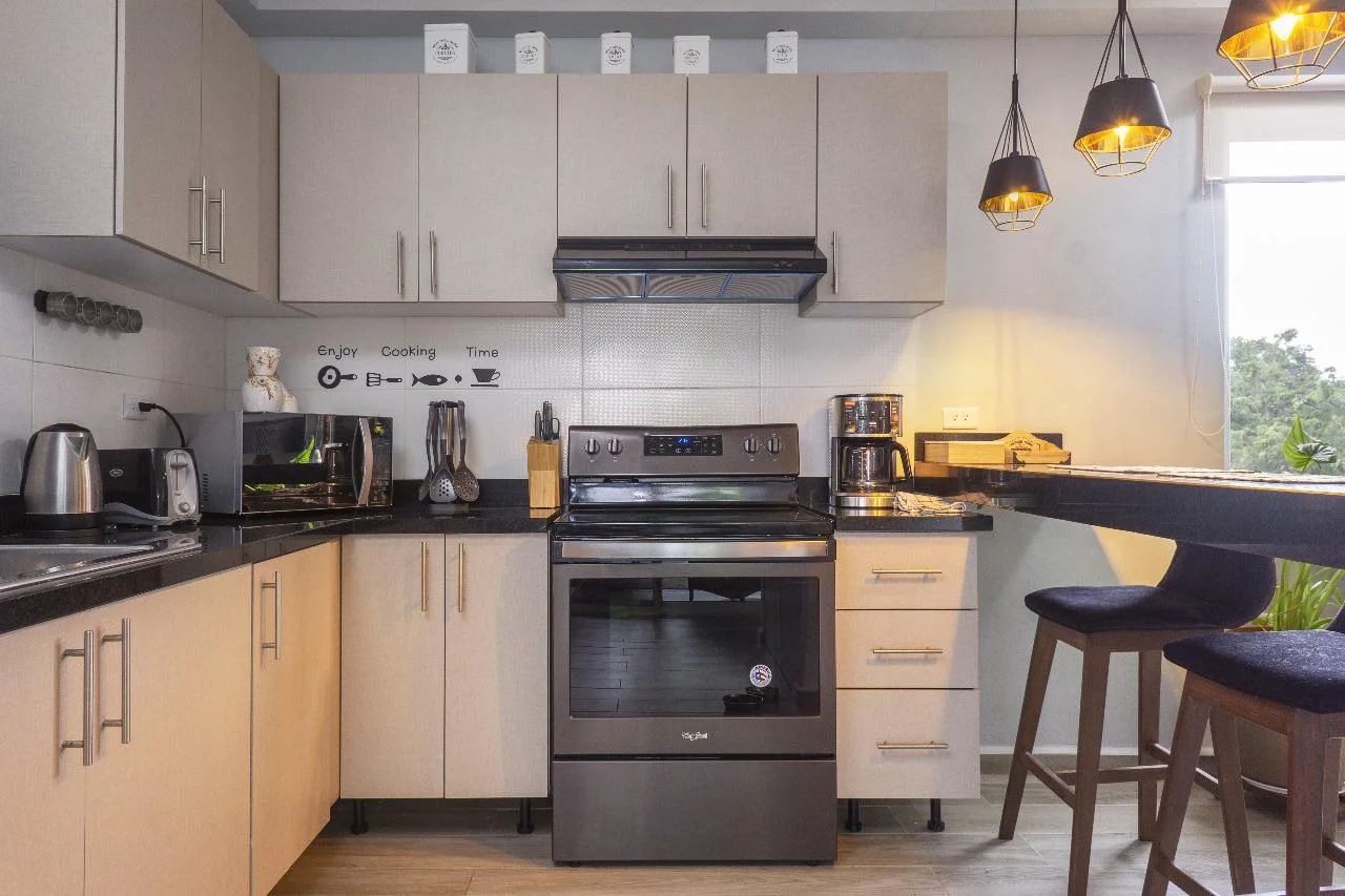 3 Bedroom Furnished Apartment in Residencial Starlight Towers