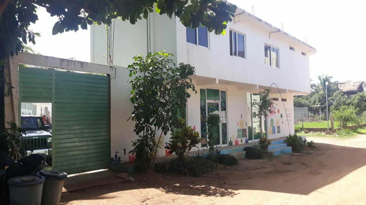 Private Room in Tamarindos - 2 Blocks from Beach