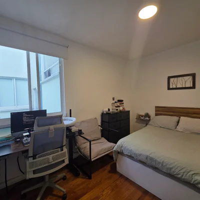 Modern Room with Workspace in Roma Norte