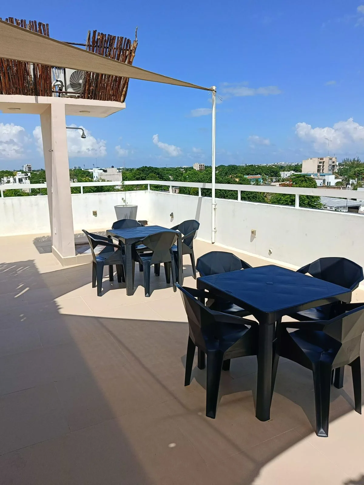 2 Bedroom Apartment near Centro Maya