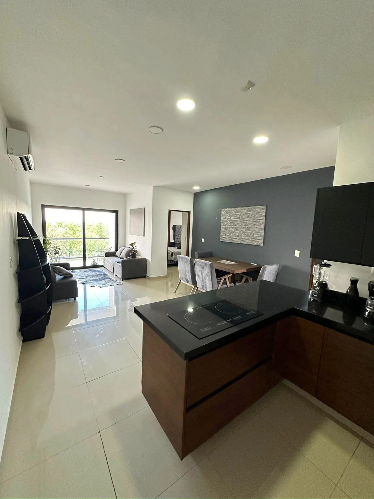 2 Bedroom Apartment near Centro Maya