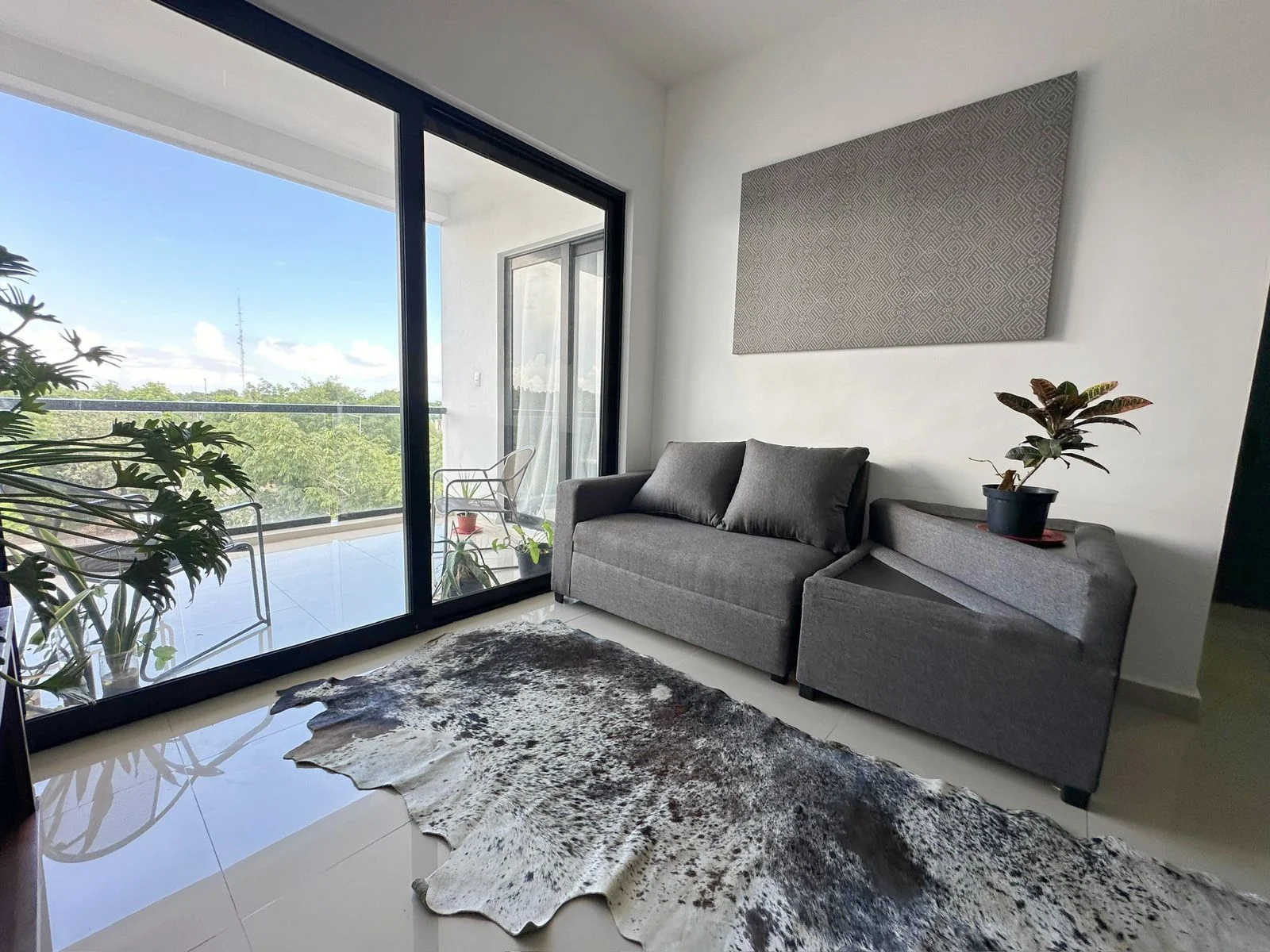 2 Bedroom Apartment near Centro Maya
