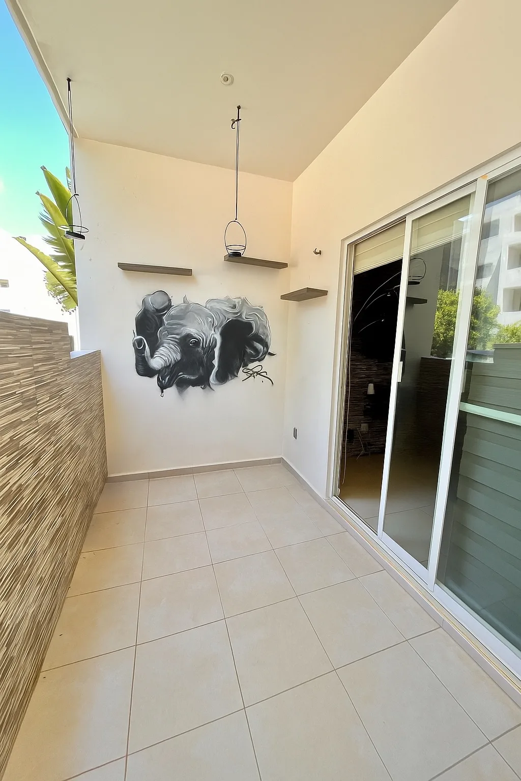 Unfurnished 3 Bedroom Apartment in Selvanova