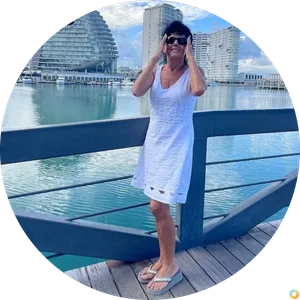Alla Lazaris Real Estate Consultant